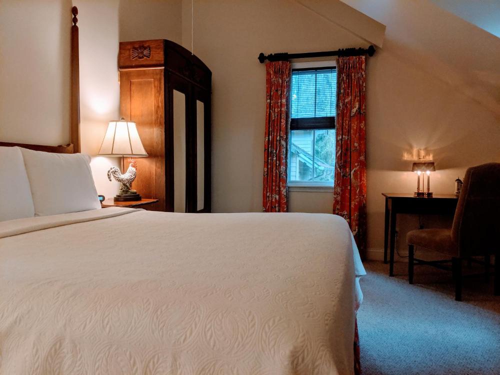 Suite interior